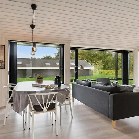 3 Bedroom Amazing In Holiday home Skagen
